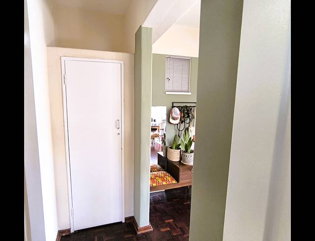 1 bed property to rent in PARKTOWN NORTH